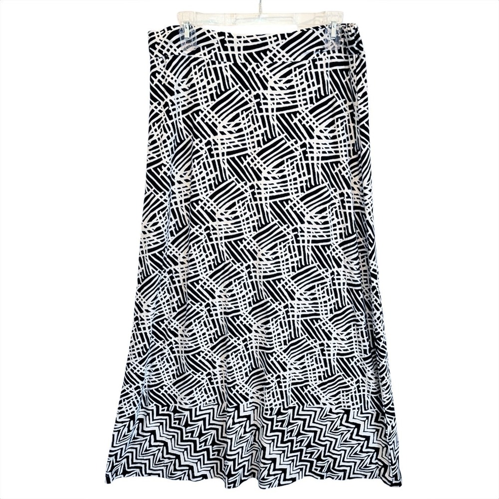 Ann Taylor Maxi Skirt Medium 8-10 Black White Geometric Print Stretch Knit Flowy - Picture 3 of 6
